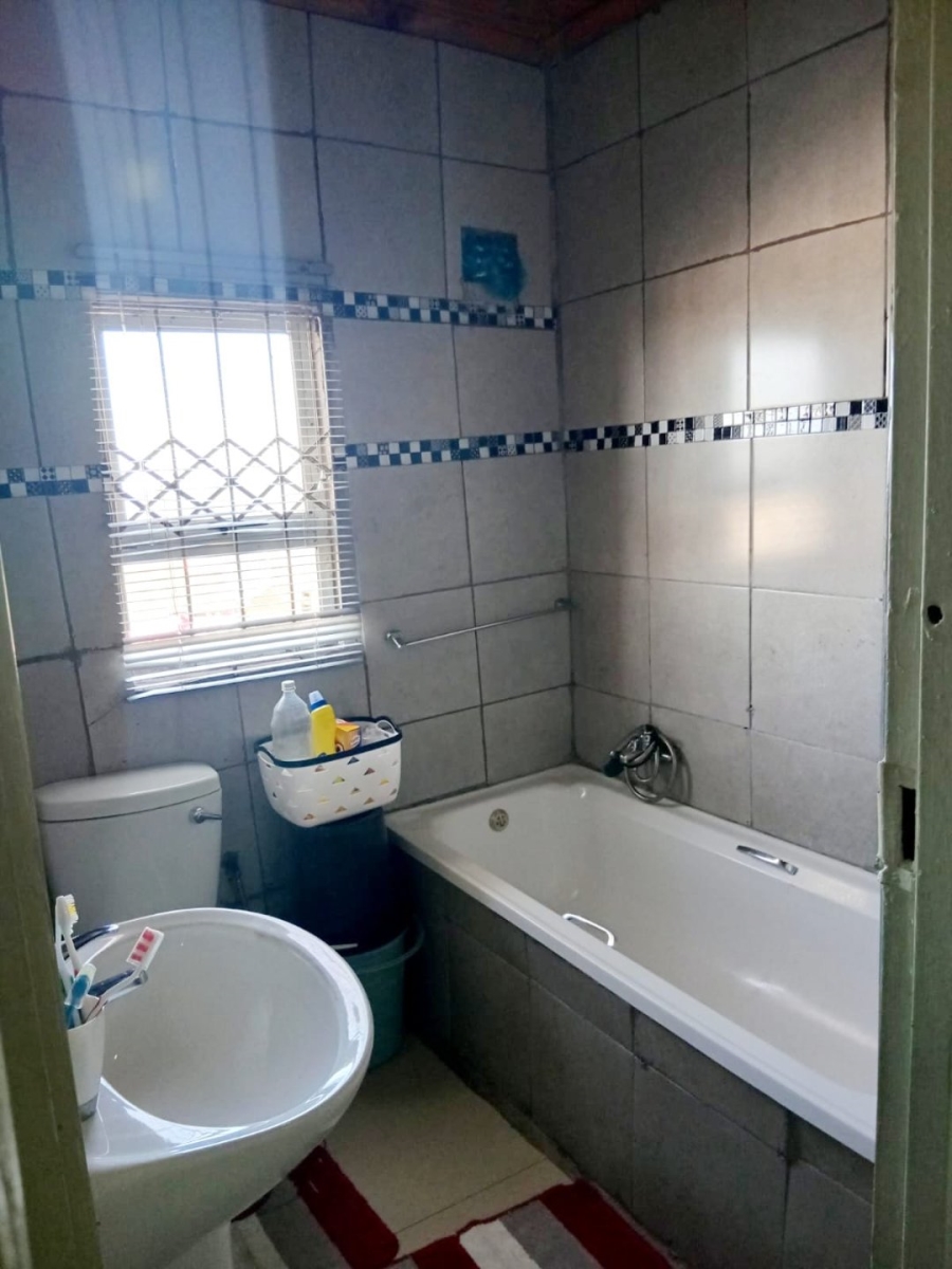 2 Bedroom Property for Sale in Mdantsane Nu 7 Eastern Cape